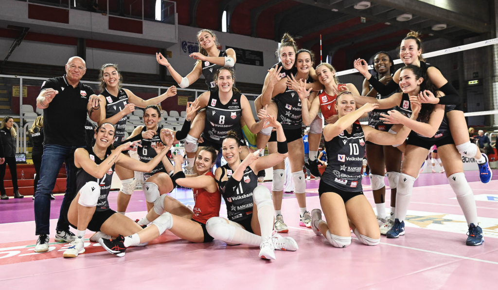 Anthea Vicenza Volley Un Dolce Natale 3 0 Contro Marsala