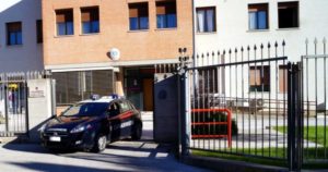 Carabinieri di Bassano del Grappa arrestato 56enne per detenzione e spaccio di sostanze stupefacenti rapina al lidl Cocaina e hashish Furti nei supermercati Vicentini sicurezza lavoro ezzellino