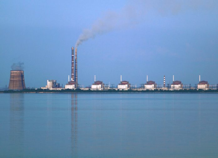 Energia nucleare, la vista del sito della centrale nucleare di Zaporižžja, in Ucraina