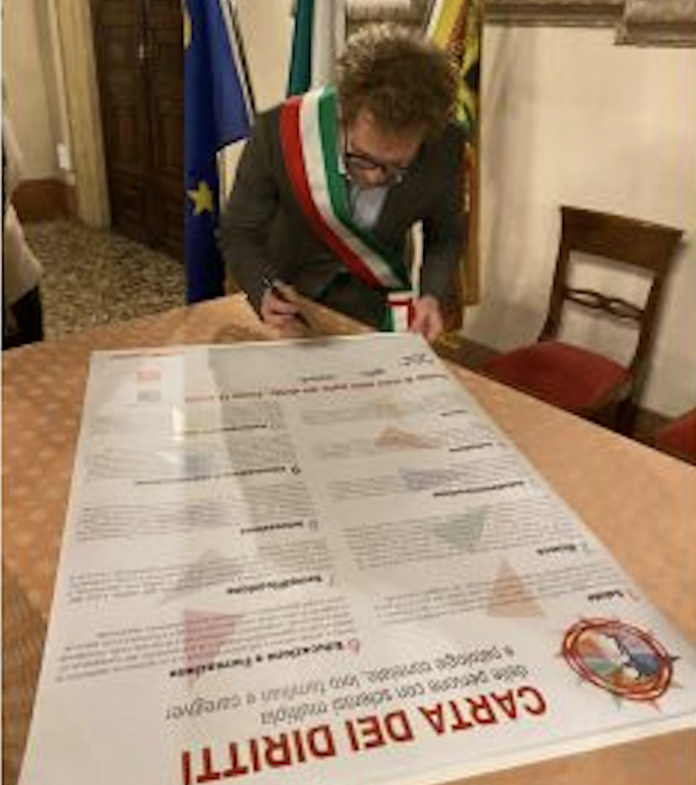 Giacomo Possamai ha firmato la Carta dei diritti delle persone affette da sclerosi multipla