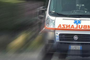 Vicenza, operaio 25enne muore schiacciato da un bancale di finestre