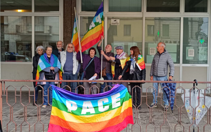 scuola vicenza contro guerra