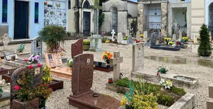 cimiteri chiusi per diserbo