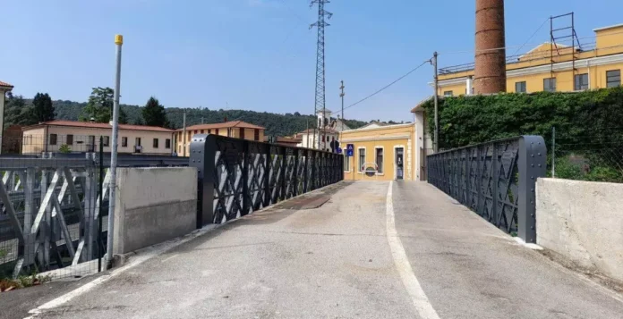 Riaperto a ciclisti e pedoni il ponte storico di Debba