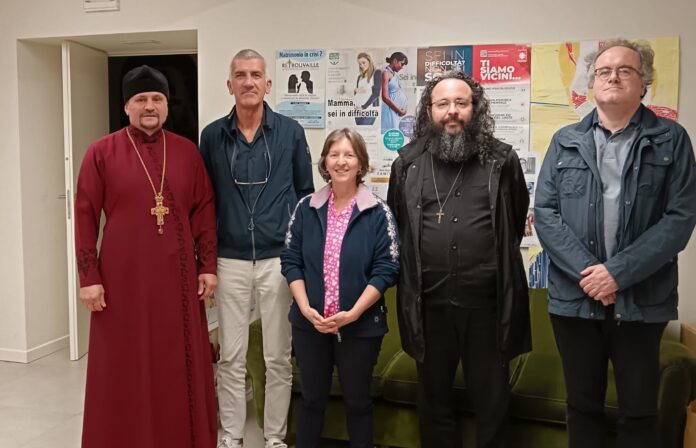 Equipe preghiera ecumenica Festa diocesana della famiglia 2024 con Stefania Refosco, don Gianluca Padovan ed i responsabili delle chiese cristiane presenti sul territorio diocesano