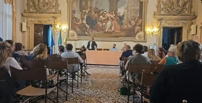 Mense scolastiche comunali Vicenza- l’assessore Selmo e il sindaco Possamai presentano le nuove linee di gestione del servizio