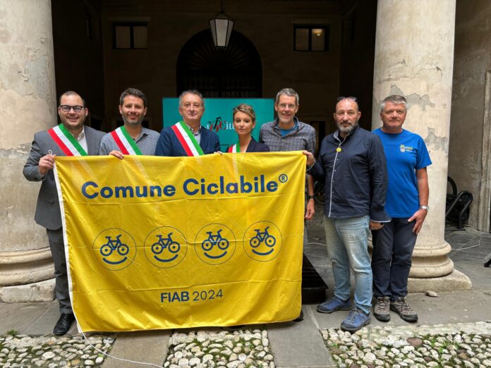 La premiazione dei comuni ciclabili vicentini