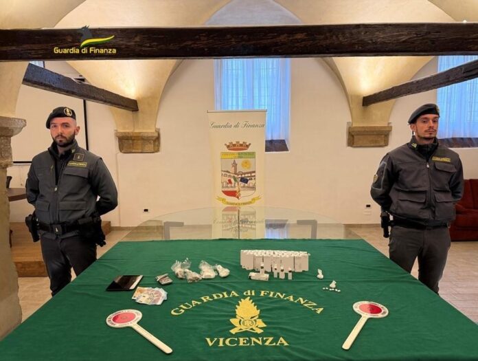 Guardia di Finanza di vicenza sequestro stupefacenti e arresti a Camisano