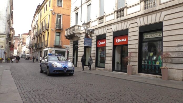 Polizia di Stato di Vicenza opera in Corso Palladio