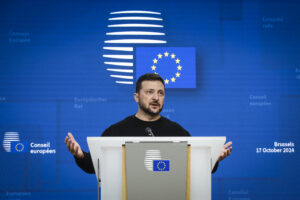 <p> <img src="zelenskyalconsiglio" alt=""> <strong>Zelensky in conferenza stampa al Consiglio europeo:</strong> ... </p>