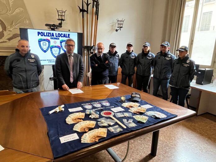 L'operazione antidroga della Polizia Locale di Vicenza presentata in comune