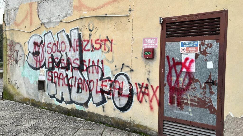 scritte no vax