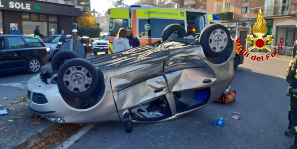 Vigli del fuoco di Vicenza tra viale del Sole e viale Trento