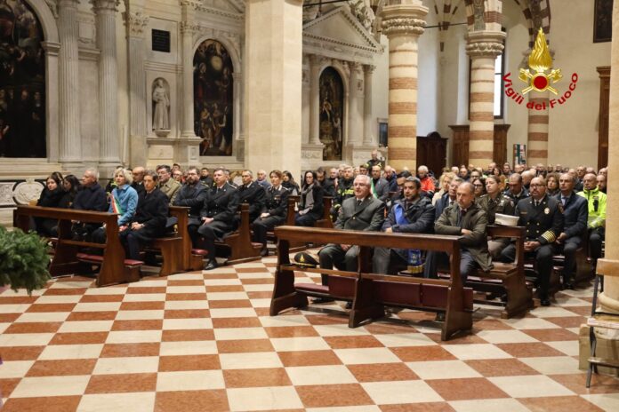 La messa ha dato il via alla celebrazione di Santa Barbara, Patrona dei Vigili del fuoco