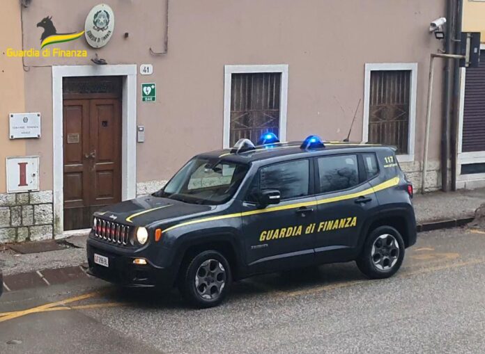 la guardia di finanza di Asiago ha scoperto lavoratori irregolari a Enego