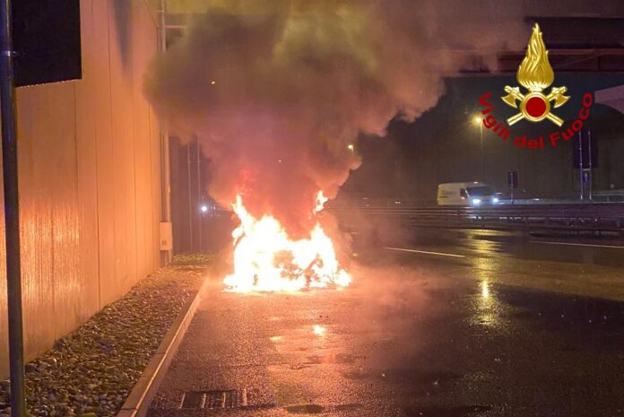 incendio automobile pedemontana veneta