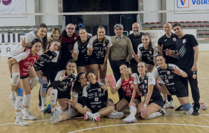 L'esultanza della Volksbank Vicenza Volley