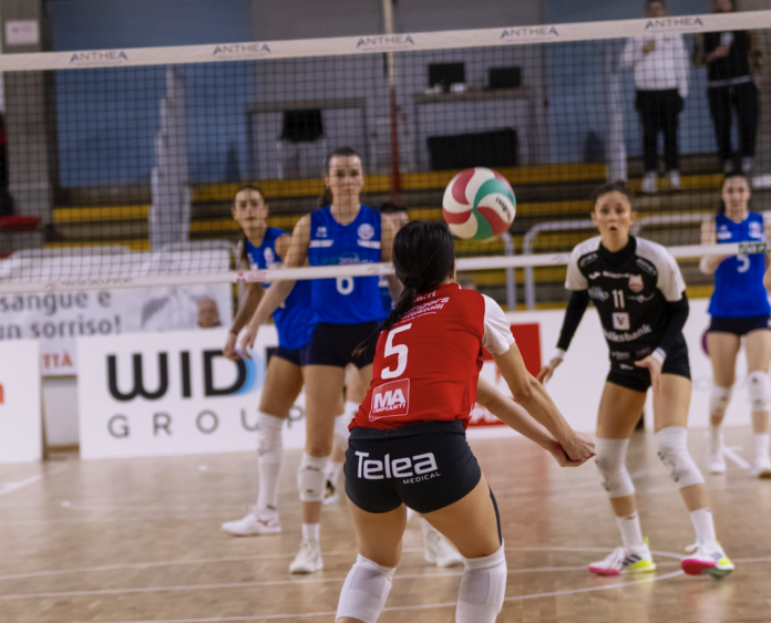 Volksbank Vicenza Volley in ricezione col libero contro il Forlì