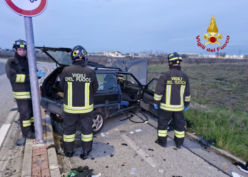 vigili del fuoco per incidente a Castegnero